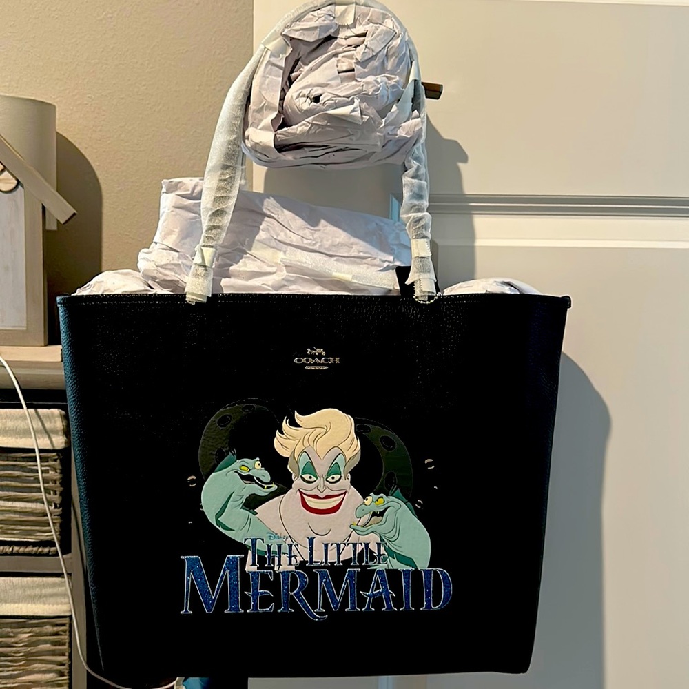 COACH X Disney Villains URSULA The Little Mermaid City Tote Bag.